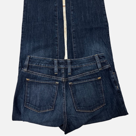 L.L. Bean Favorite Fit Jeans Size 2P - Picture 4 of 5